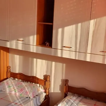 Shkembi Kavajes Apartament Dr Apartmán *