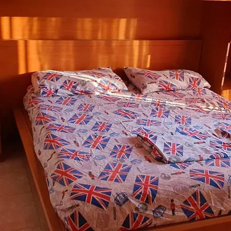 Shkembi Kavajes Apartament Dr Apartmán *